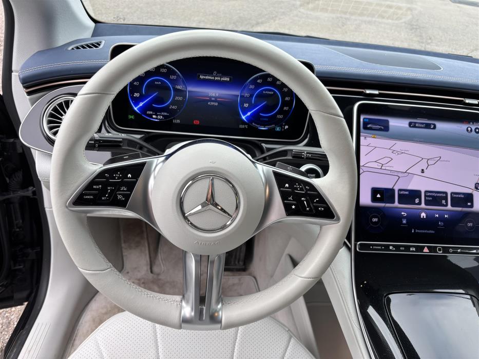 MERCEDES-BENZ EQE 2023