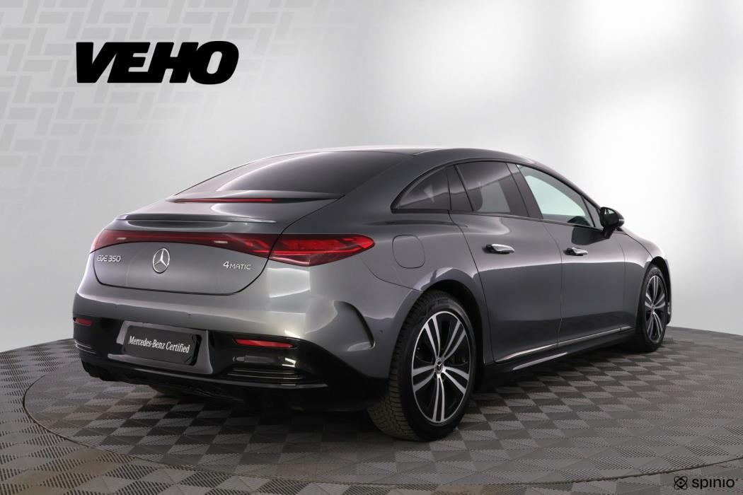 MERCEDES-BENZ EQE 2023