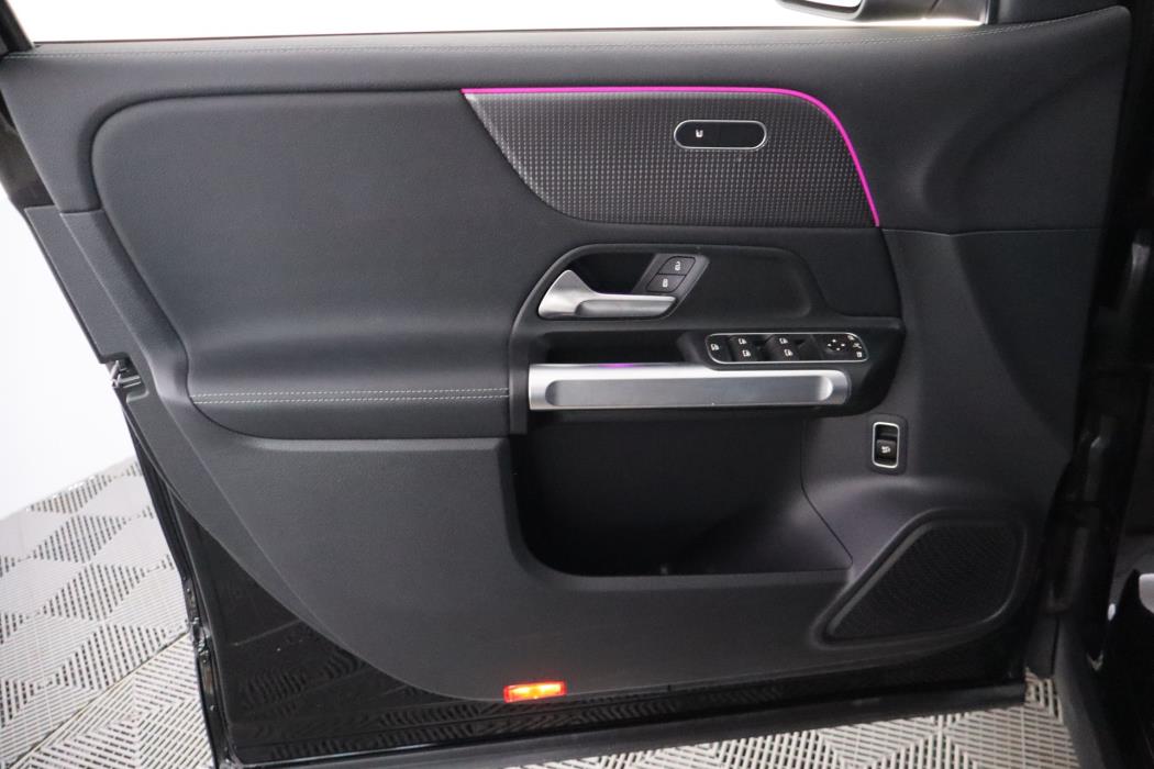 Mercedes-Benz EQB 2022