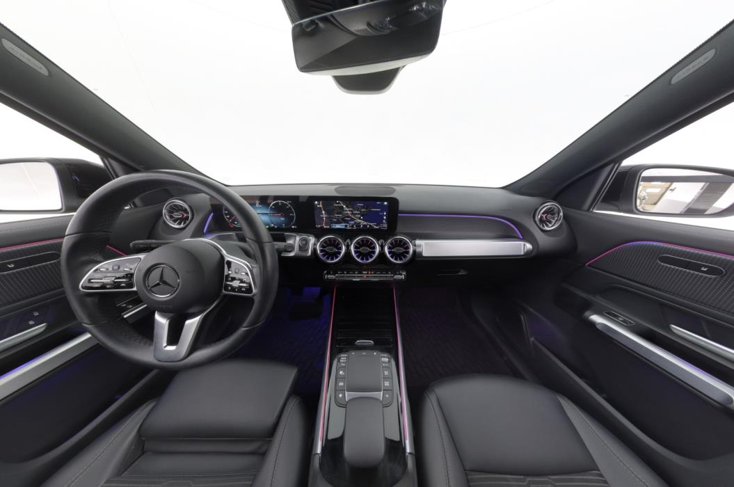 Mercedes-Benz EQB 2022