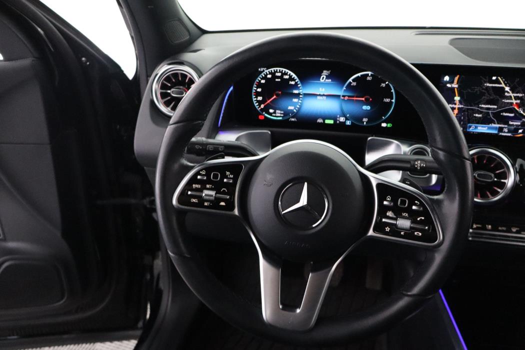 Mercedes-Benz EQB 2022