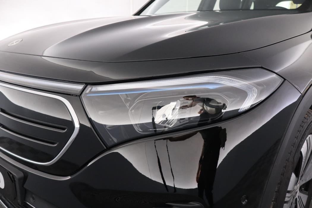 Mercedes-Benz EQB 2022