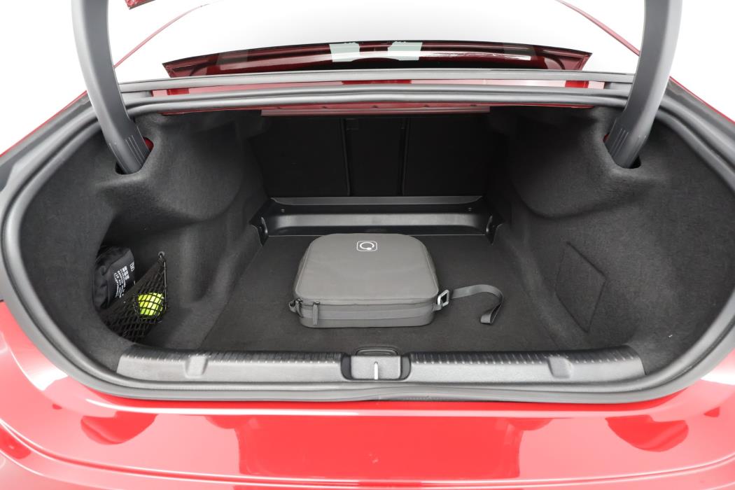 Mercedes-Benz EQE 2025