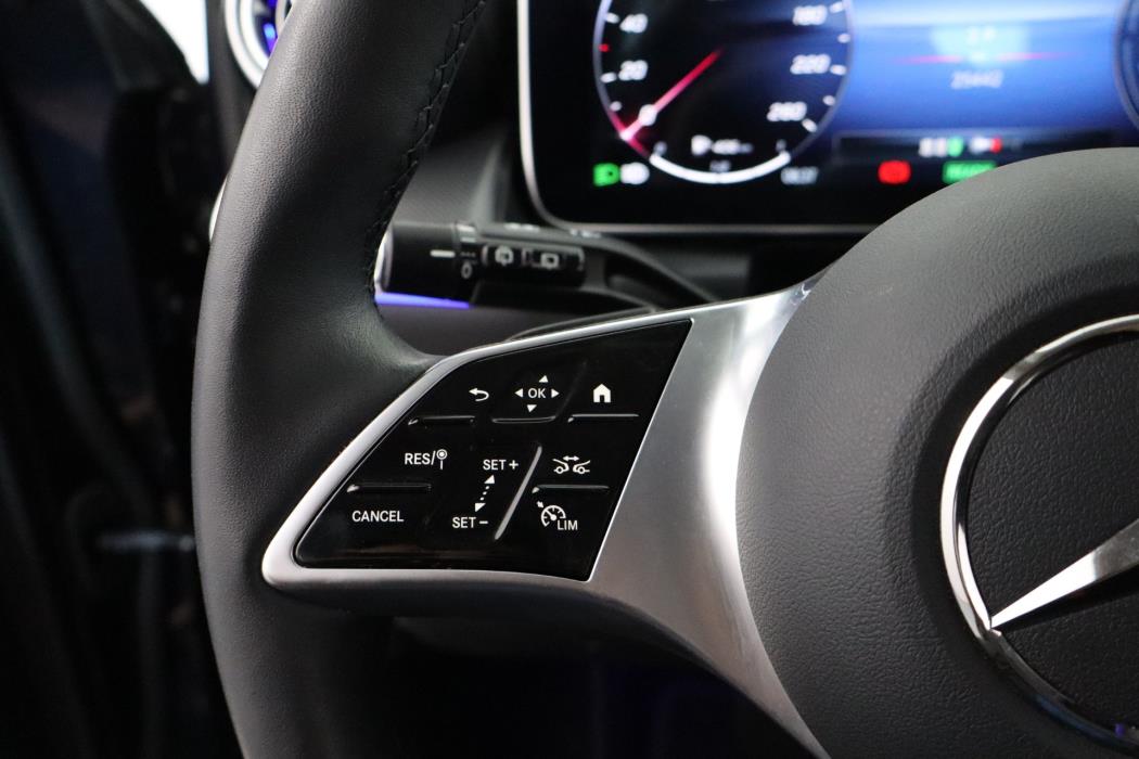 MERCEDES-BENZ GLC 2024