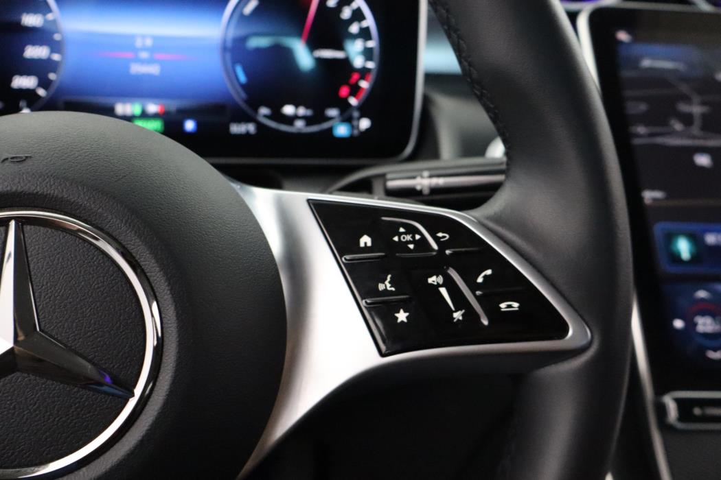 MERCEDES-BENZ GLC 2024