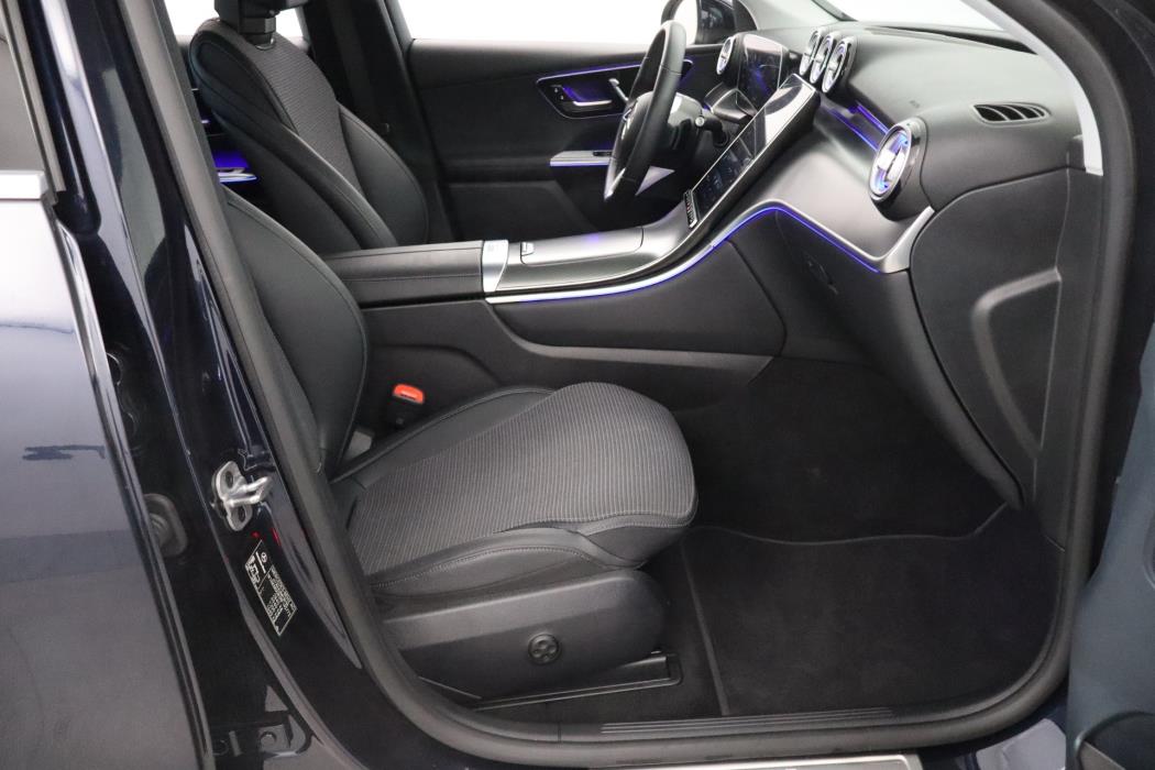 MERCEDES-BENZ GLC 2024