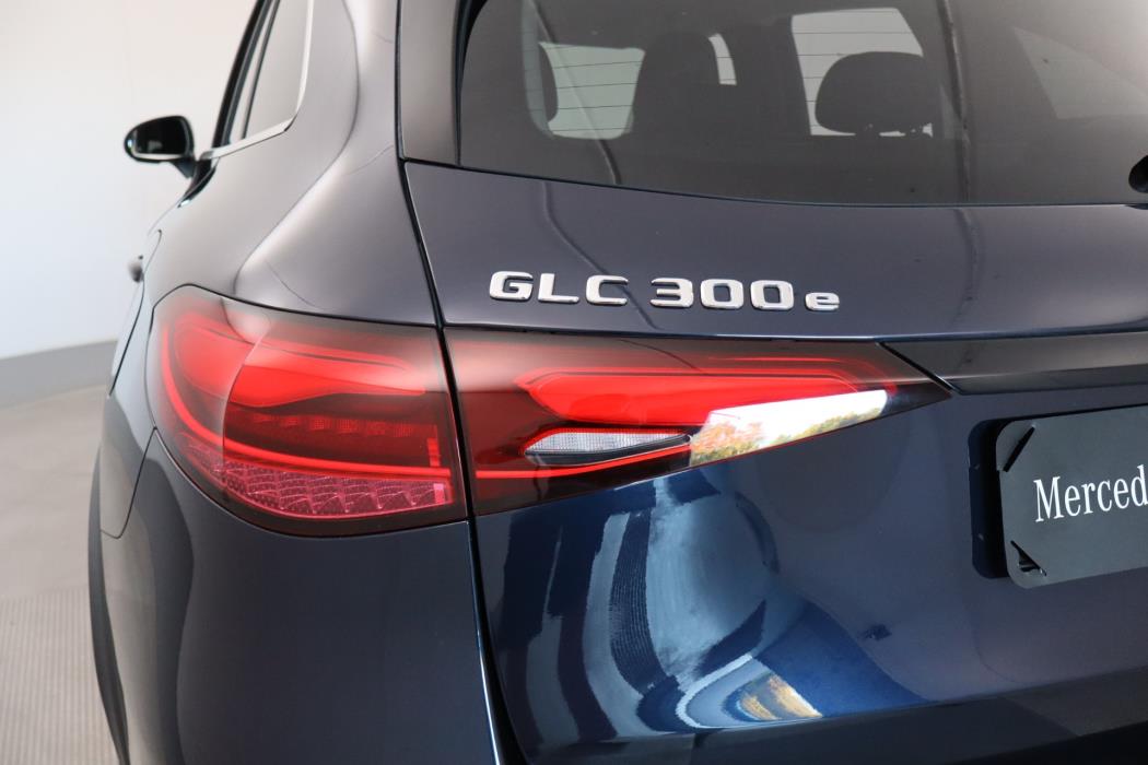 MERCEDES-BENZ GLC 2024