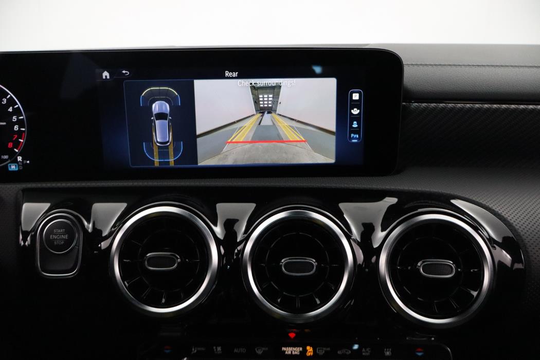 Mercedes-Benz CLA 2023