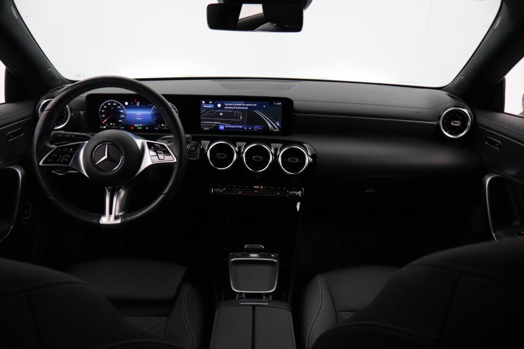 Mercedes-Benz CLA 2023
