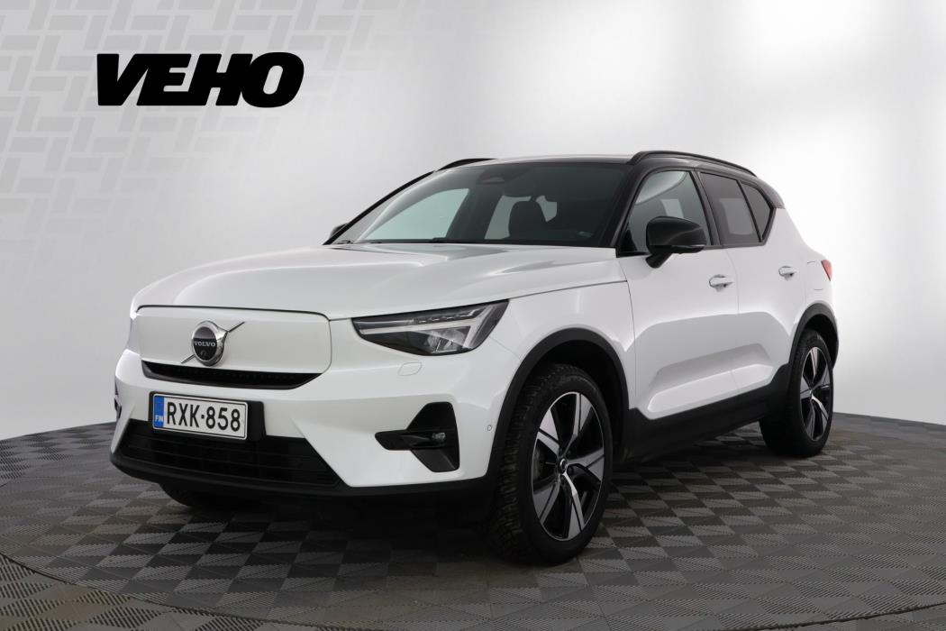 VOLVO XC40 2022