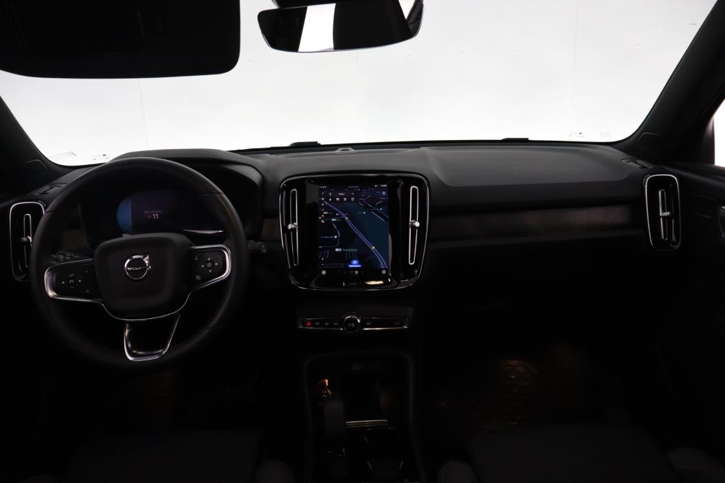 VOLVO XC40 2022