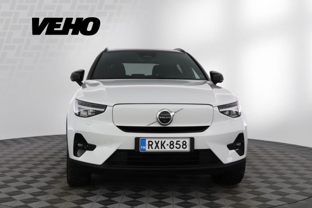 VOLVO XC40 2022