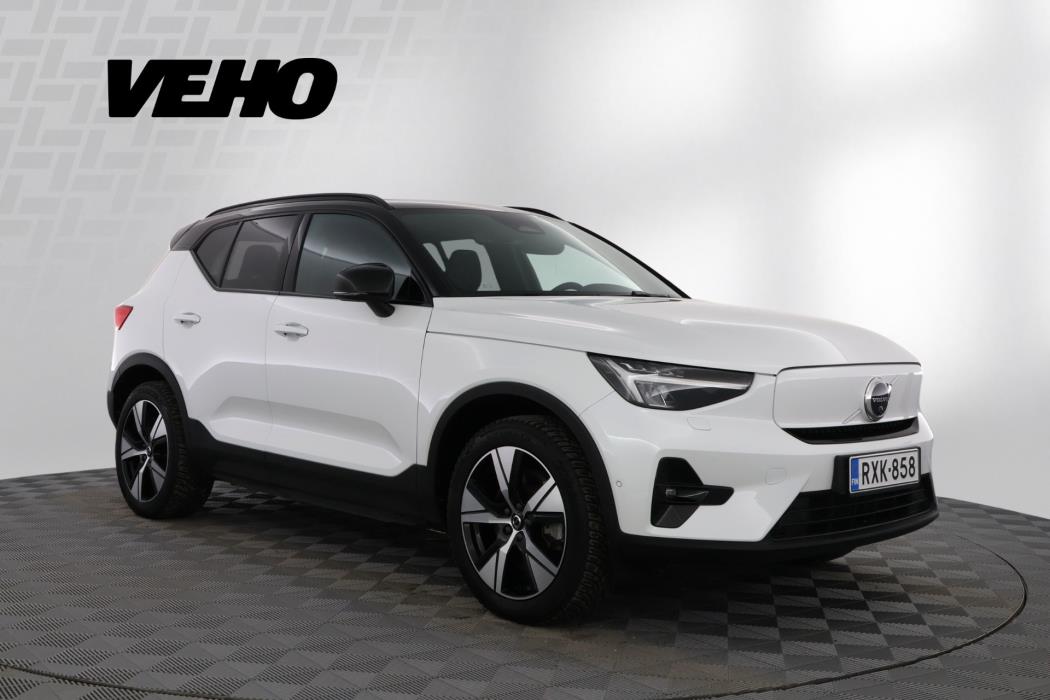VOLVO XC40 2022