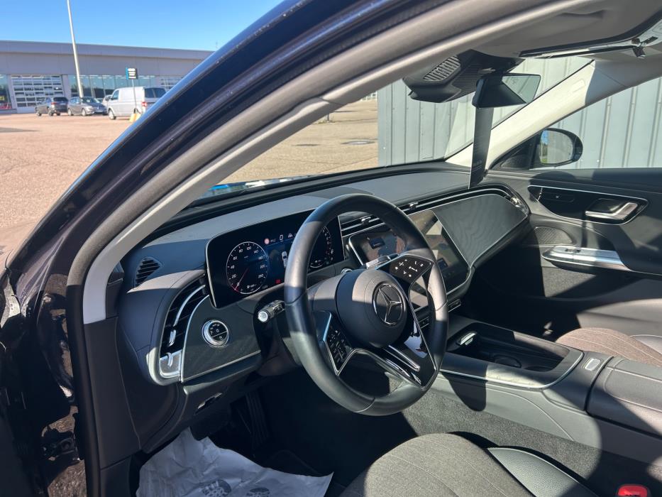 Mercedez-Benz E 2025