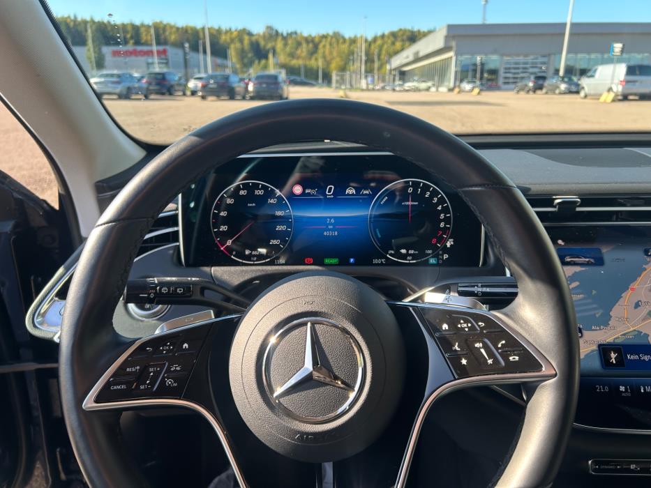 Mercedez-Benz E 2025