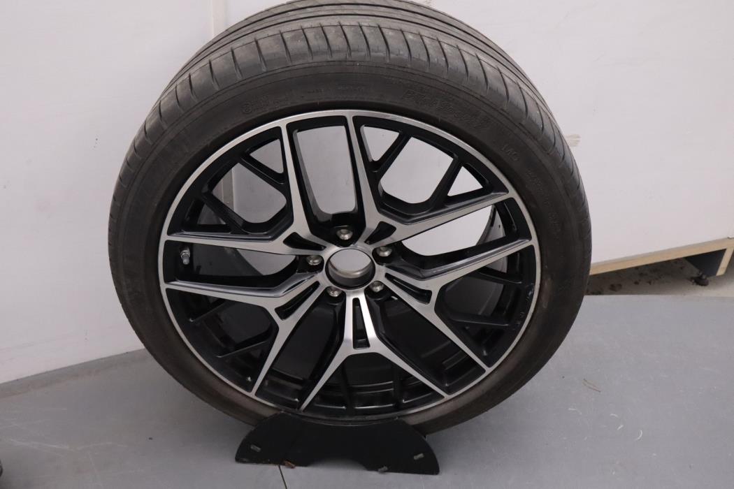 Mercedes-Benz E 2025