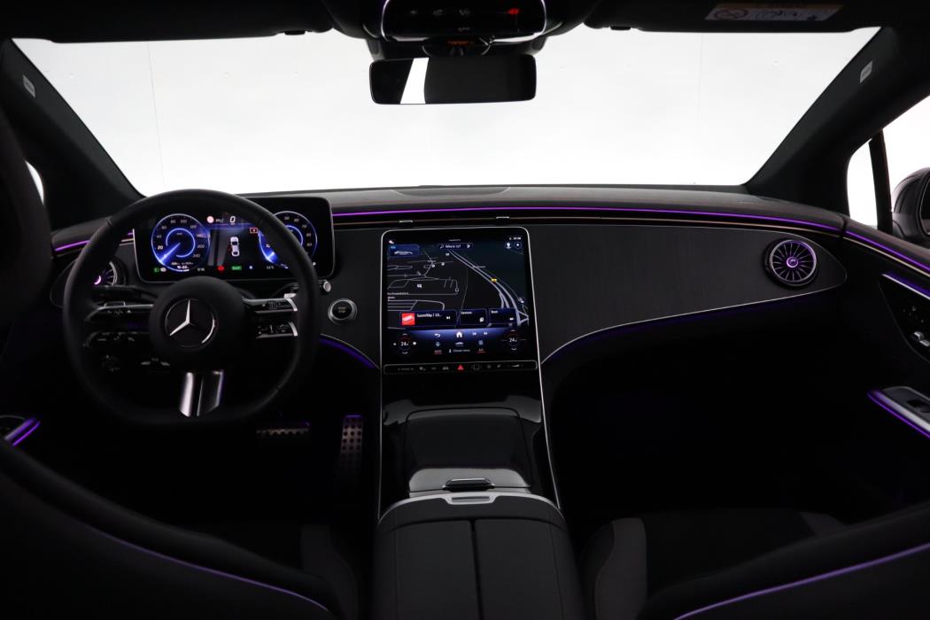 MERCEDES-BENZ EQE 2025