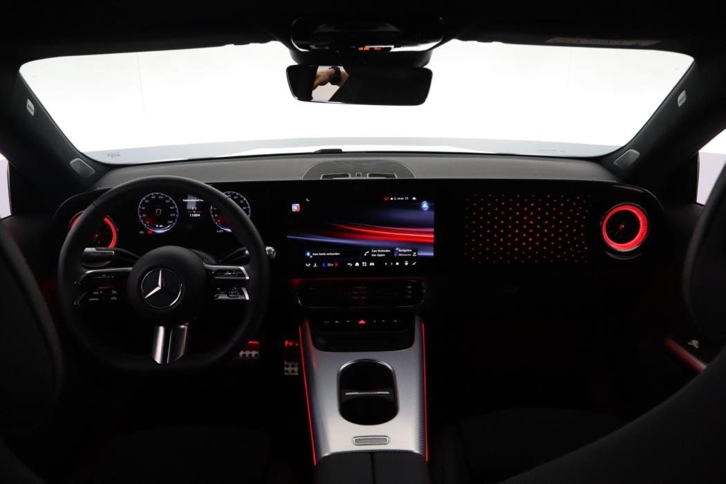 Mercedes-Benz CLA 2025