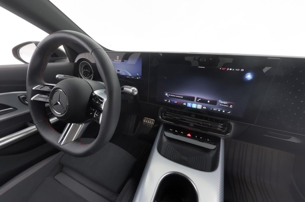 MERCEDES-BENZ CLA 2025