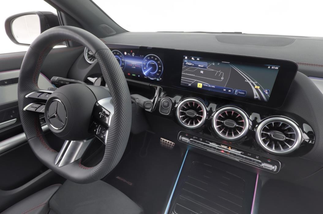 MERCEDES-BENZ EQA 2024