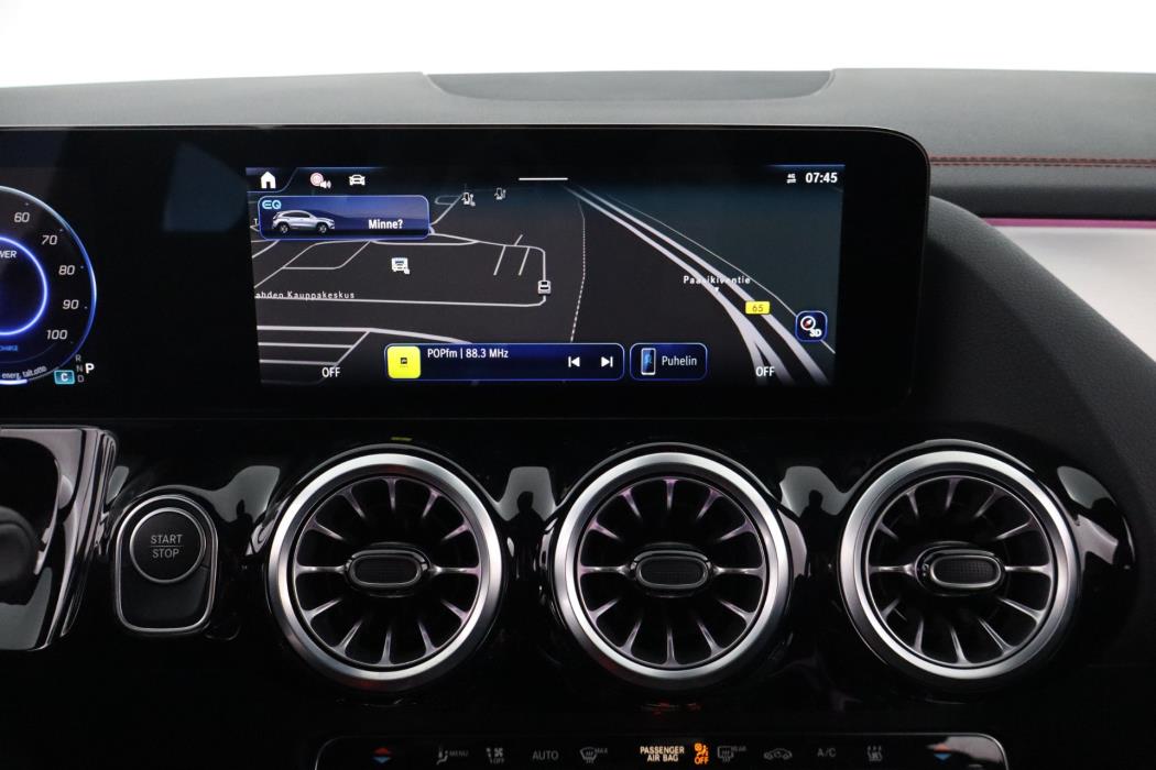 MERCEDES-BENZ EQA 2024