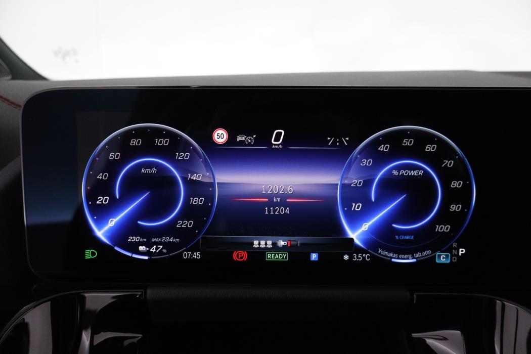 MERCEDES-BENZ EQA 2024