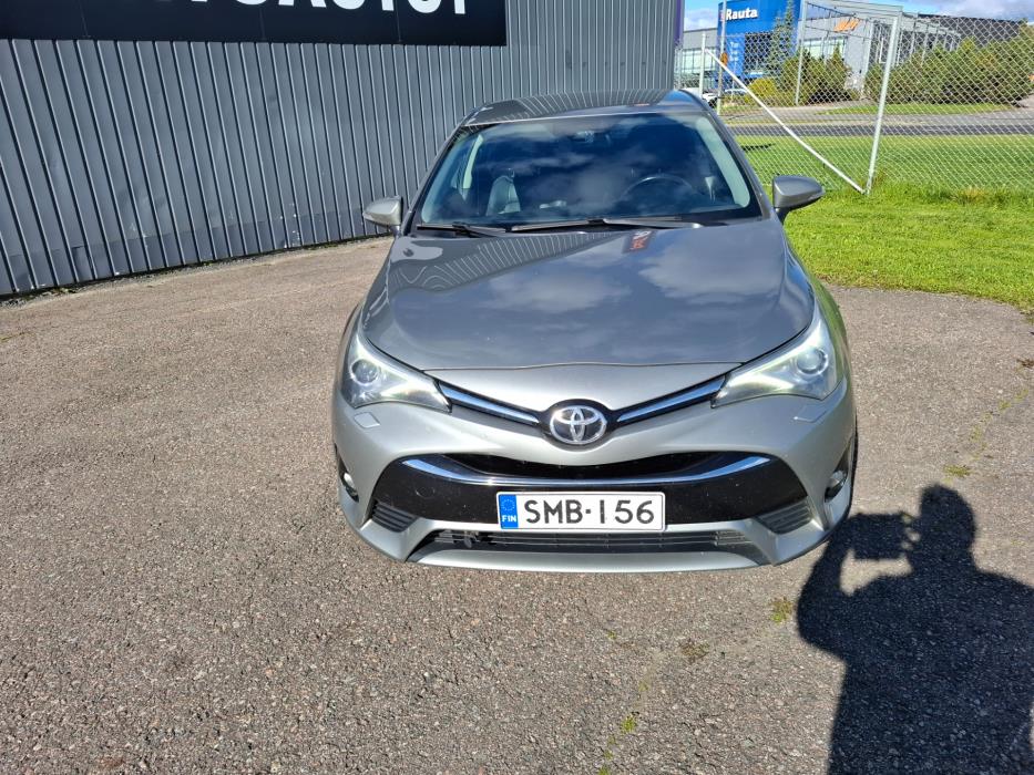 TOYOTA AVENSIS 2017
