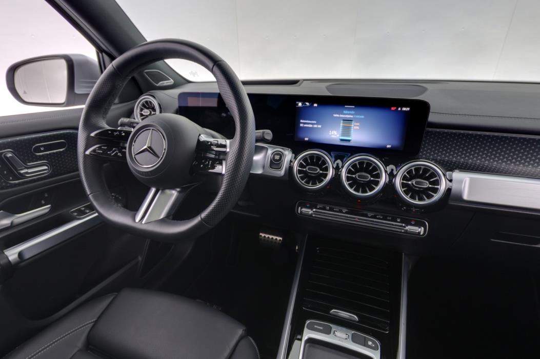 MERCEDES-BENZ EQB 2024