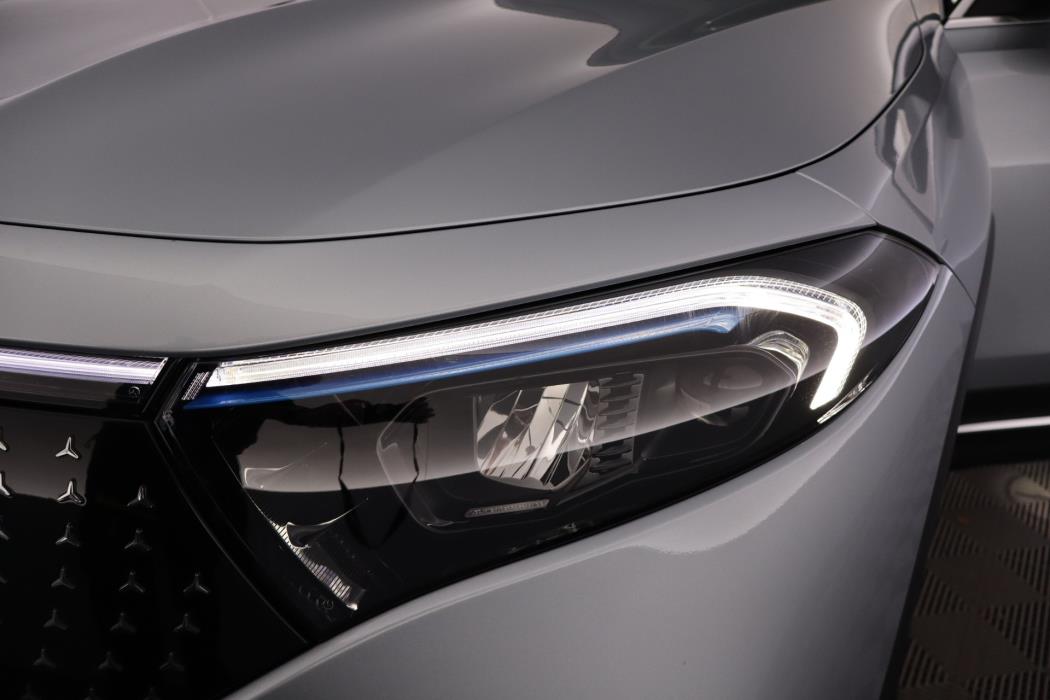 MERCEDES-BENZ EQB 2024