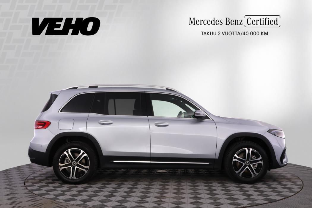 MERCEDES-BENZ EQB 2024