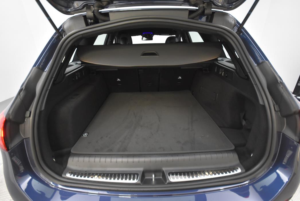 Mercedes-Benz C 2024