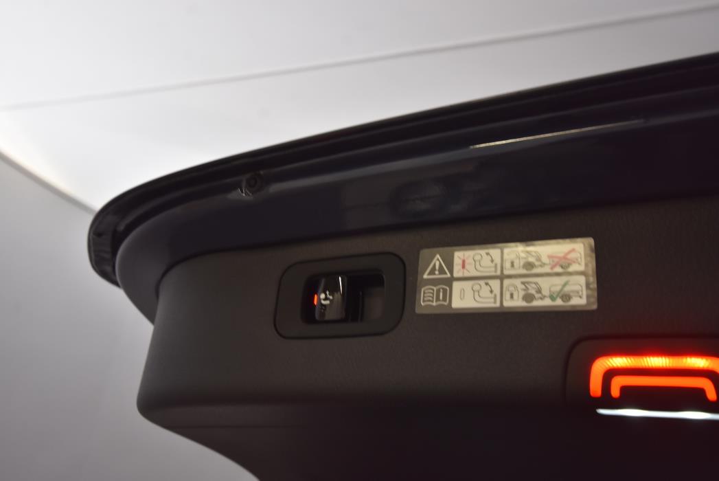 Mercedes-Benz C 2024