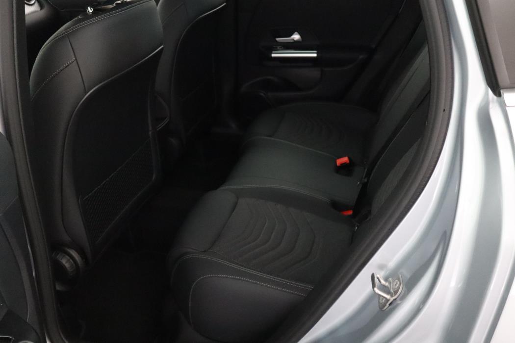 Mercedes-Benz GLA 2026
