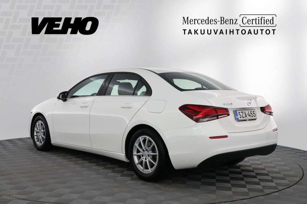 MERCEDES-BENZ A 2021