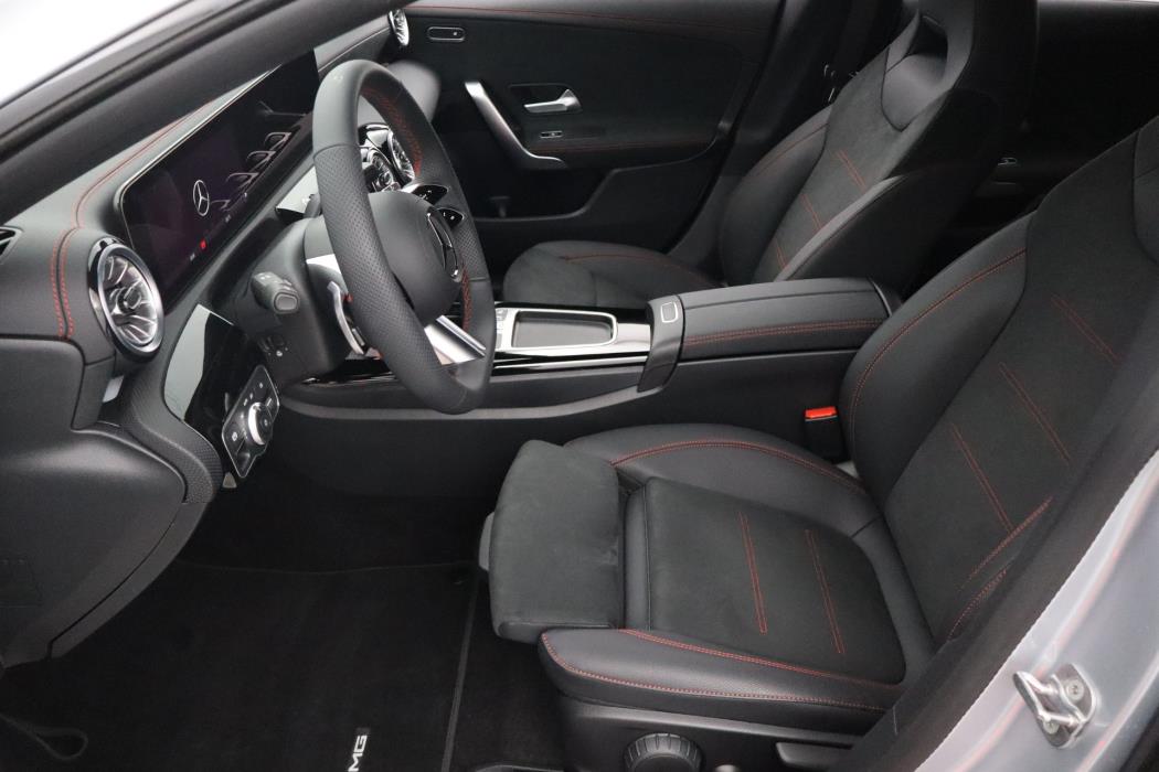 Mercedes-Benz CLA 2025