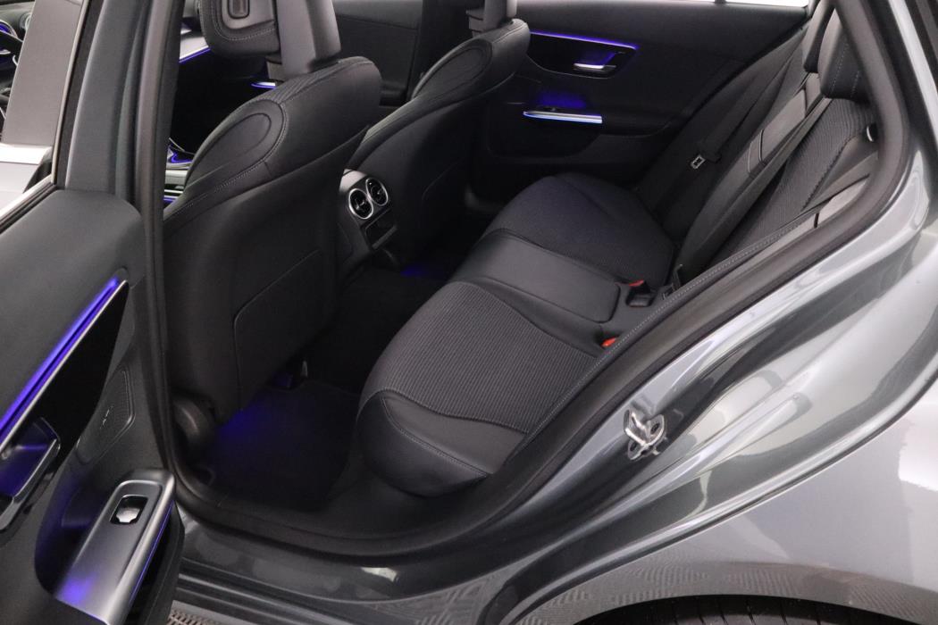 Mercedes-Benz C 2025