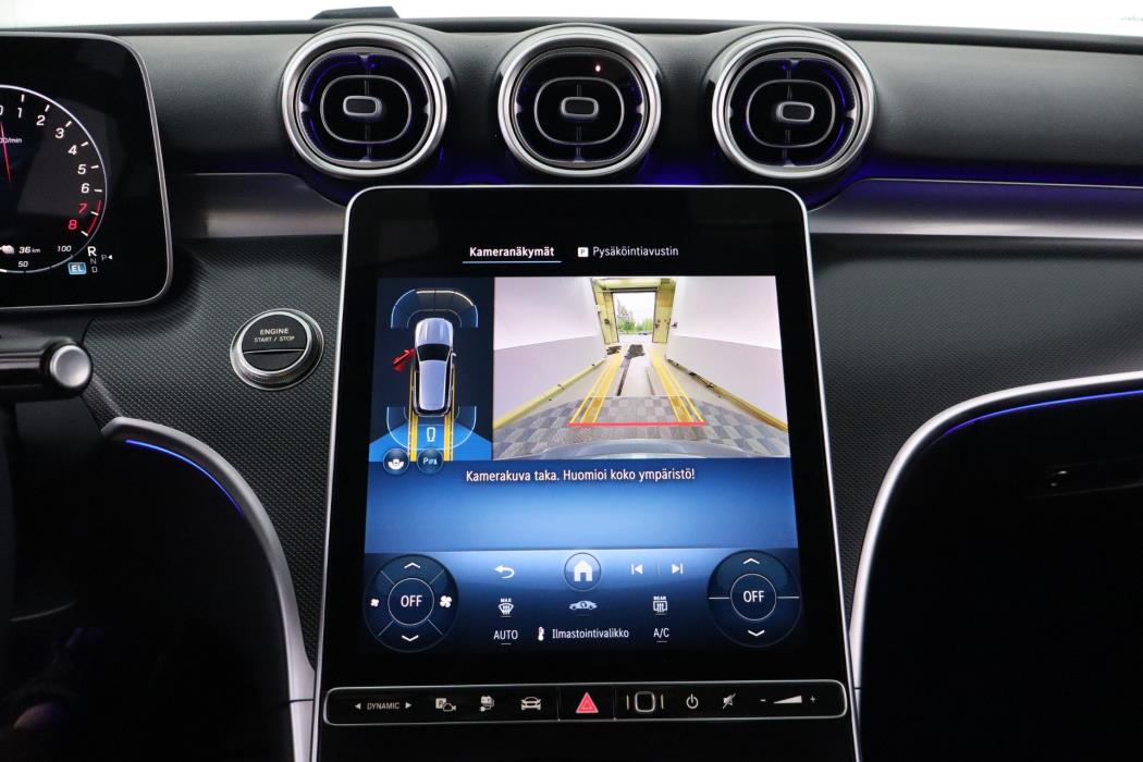 Mercedes-Benz C 2025