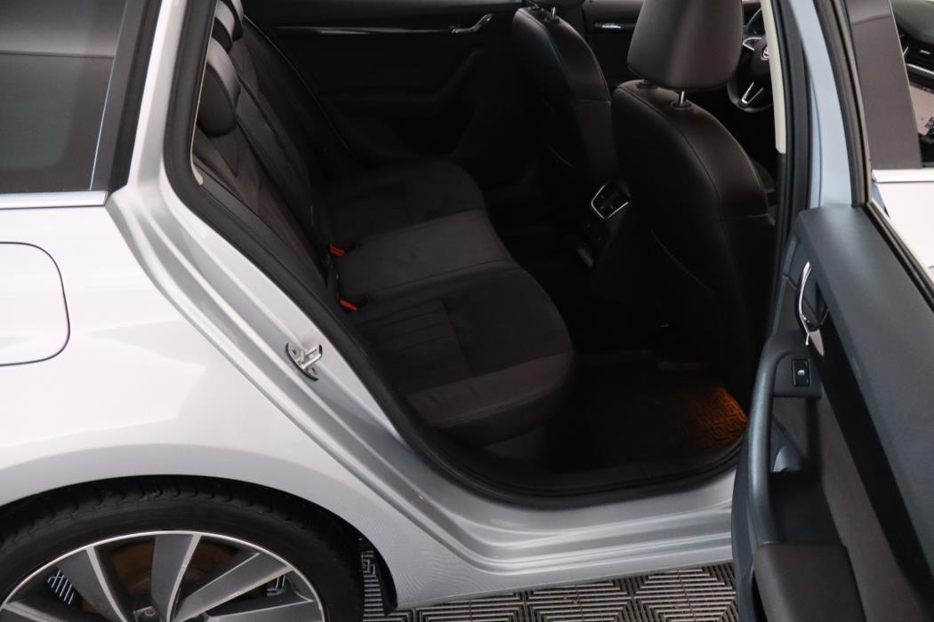 SKODA OCTAVIA 2014