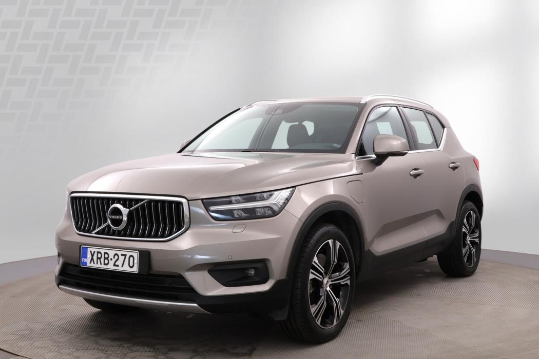 VOLVO XC40 2022