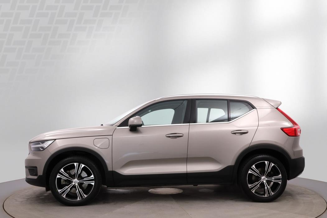 VOLVO XC40 2022
