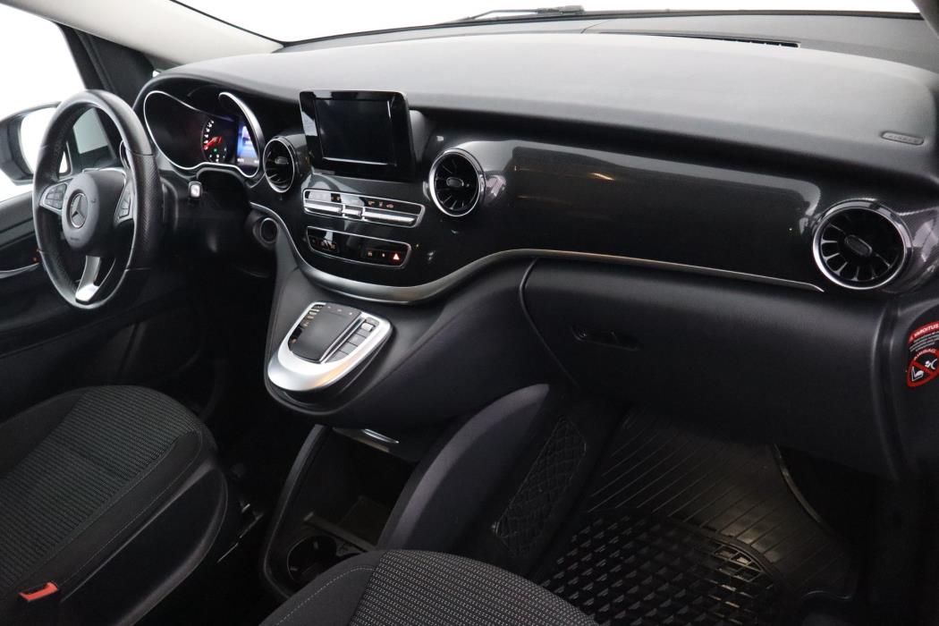 MERCEDES-BENZ V 2020