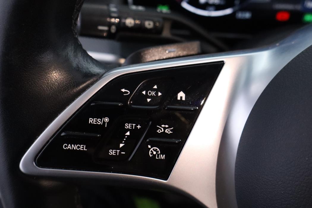 Mercedes-Benz GLC 2023