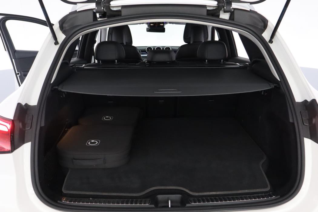 Mercedes-Benz GLC 2023