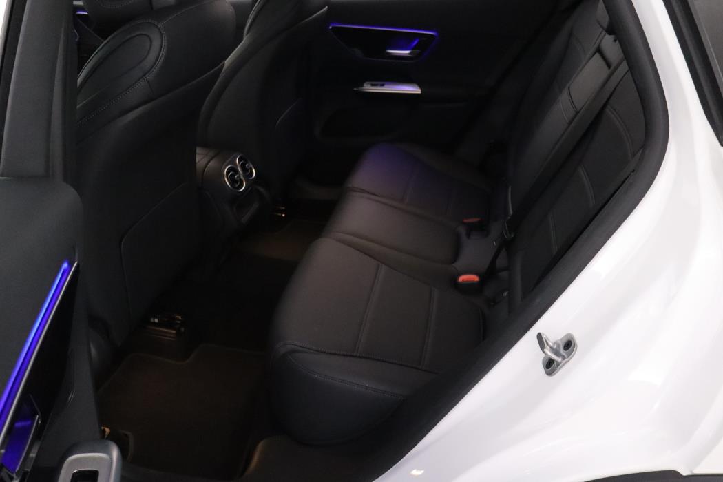 Mercedes-Benz GLC 2023