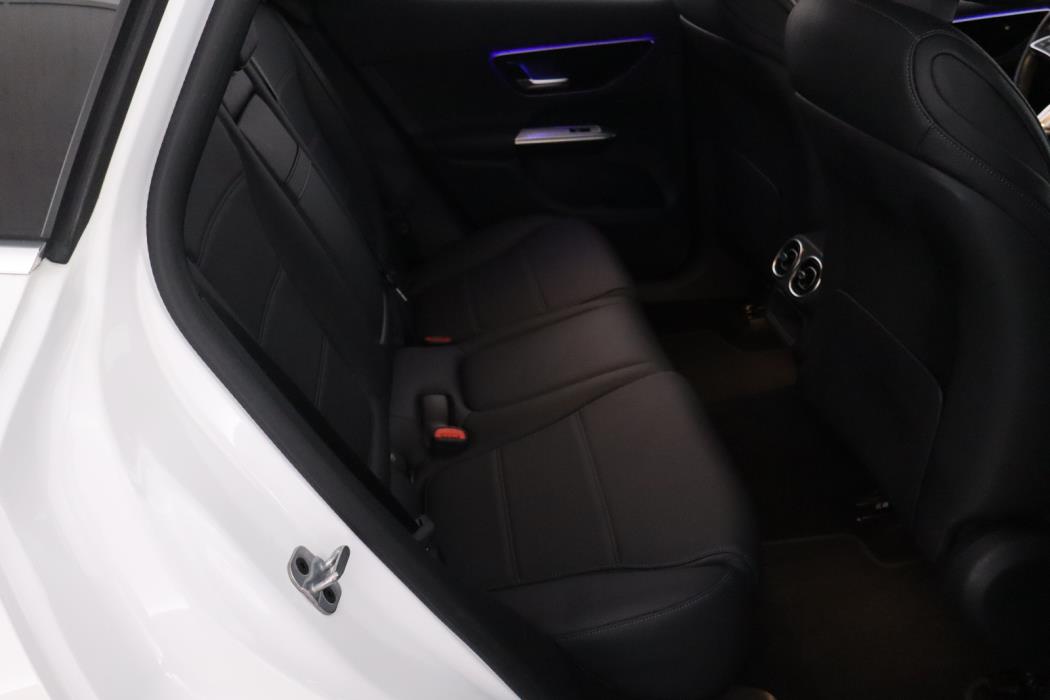 Mercedes-Benz GLC 2023