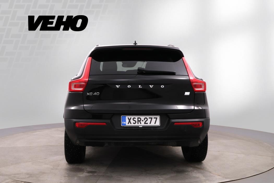 Volvo XC40 2021