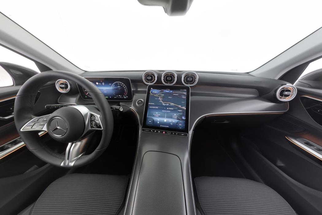 Mercedes-Benz GLC 2025