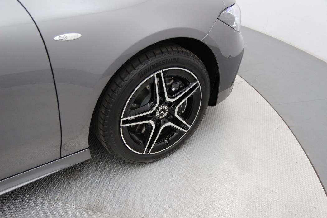 Mercedes-Benz CLA 2025