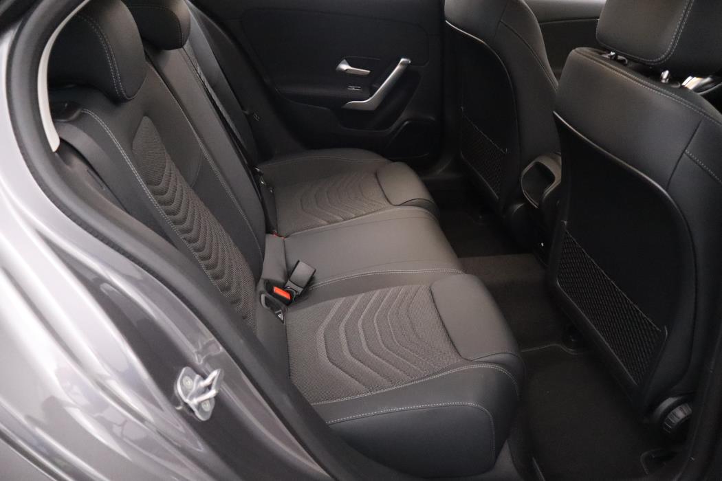 Mercedes-Benz A 2025