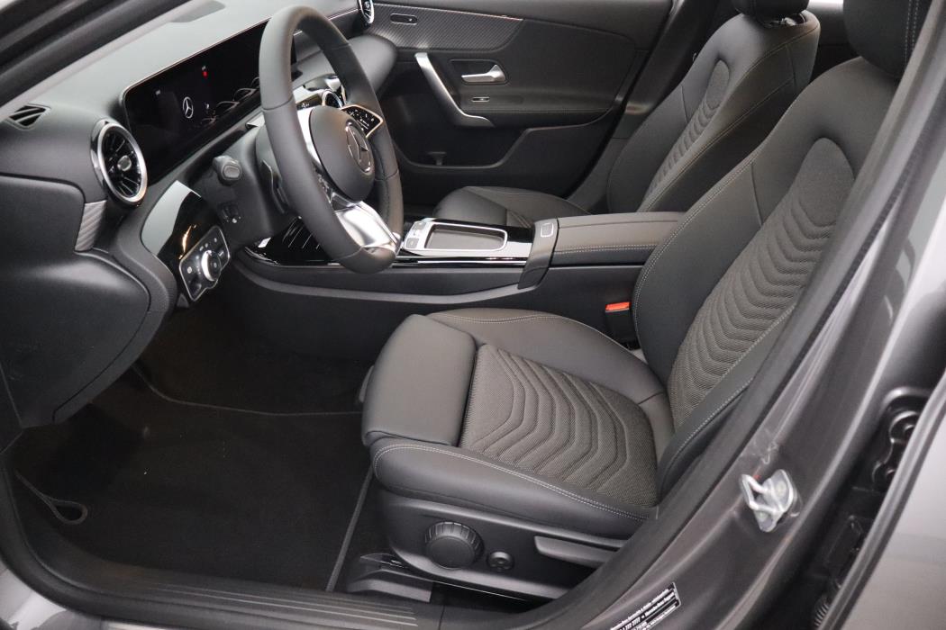 Mercedes-Benz A 2025